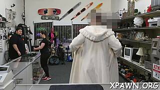 Playful whore amateur makes groaning noises while sucking cock in competition.