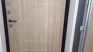 J'ai couvert le visage de ma jeune belle-sœur de sperme après son examen - LikaBusy