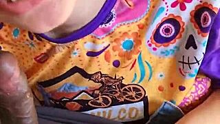 Sloppy head session ends with cum in mouth for neighbors