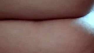 My girlfriend gets down and dirty with me! 😍