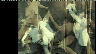 Utforskar vintage-samling antik erotik