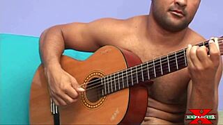 Want this giant ass as your Christmas gift?