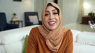 divorced muslim lady turns thot for fame in wild pov action 😈