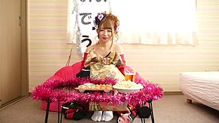 Wow! Check This Yankee Girl in Cosplay Getting Picked Up at Ceremony!