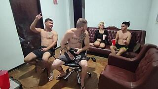 i thought it was just video games, but everyone ended up bareback in the resenha