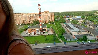 realtor helps client in risky outdoor task