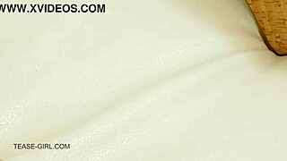 Super Hot Teen 18+ Masturbates Fiercely!