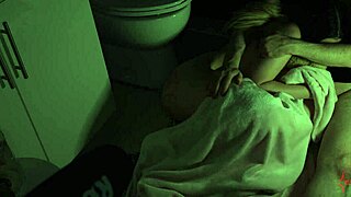 Vau, katso tätä alistunutta naidaan kovaa perseensyönti-aktiin!