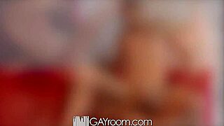 So this guy learns cobra bi tricks to impress his girlfriend, hilarious!