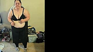 Bbw dances to milkshake in anime style