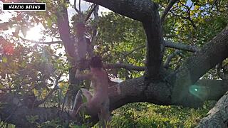 Girl Offers Herself To Monster Cock In Amazon!