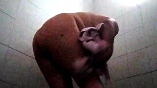 Amor, no le pases mi video desnuda a tus amigos porfa?