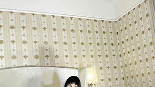 Latina Girl's Photoshoot Turns Porn Casting?