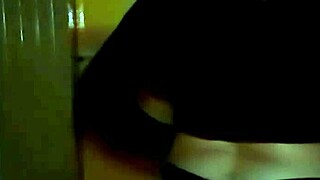 Husband Films Wife Sucking 18 Year Old Guy with Portuguese Subtitles