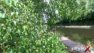 Busty Natural Milf Samantha Bentley In Public