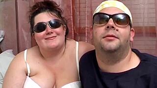 哇！看这个业余猛干肥毛茸茸阴户！