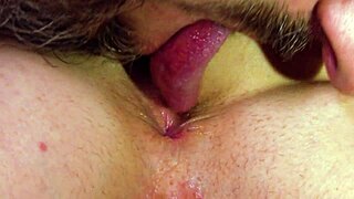 Long Pissing Session on Face