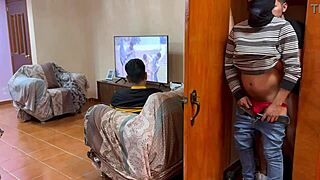 Desconocido se mete a coger a escondidas con mi novio