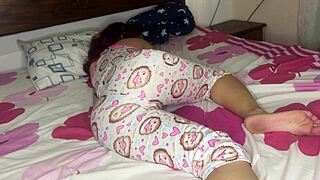 Innocent 18-Year-Old Hijastra's Juicy Ass Bent Over For Her Uncle's Hungry Eyes