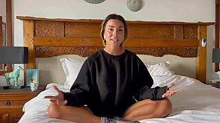 roxy fox teaches a detailed rimming tutorial with anal fingering and assfucking