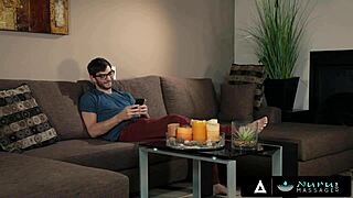 Nurumassage: Screaming masseuse, can you handle this huge dick in the shower?