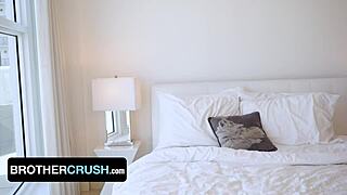 Twink's Blue Balls Turn Red Hole!