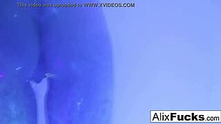 Sexy alix lynx showers off her stunning body