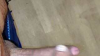 Masturbation leads to cum on hotel floor