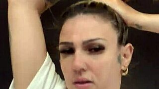 Sapatona gets horny at the gym seeing women and men through her transparent shirt