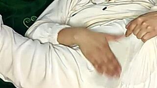 Blue amateur squirts!