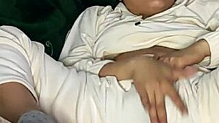 Blue amateur squirts!