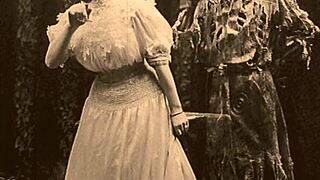 Feeling the spooky vibes of vintage halloween