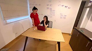 colombian student tricks professor into lesbian fingering in office