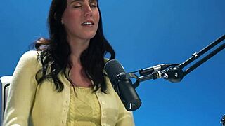 Cadence Lux Moans in Passionate Solo Female Orgasm Close-Up