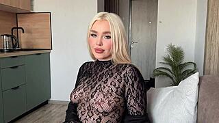 I met a pretty whore on the street and came on her face