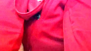 Pissing and open pussy featuring fetish ass