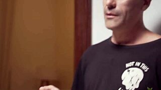 I send my husband to the bank just to sneakily suck the pizza delivery guy’s dick