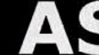 Débora Fantine Says Goodbye To Winter At The Motel