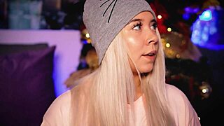 college girl with big butt shakes it online for cash, wanna see?