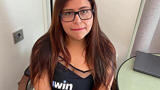 Pervert psychologist fucks her client, hardcore milf action with brunette latina amateurs.