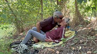 Mountain makes spanish amateur couple horny for kissing and doggystyle