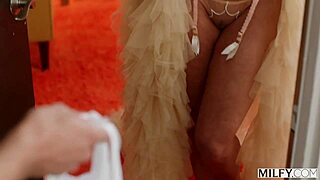 curvy blonde milf ainslee seduces the delivery guy in her milfy debut