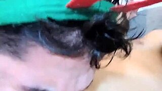 Mexican and Colombian amateurs share a room at the inn