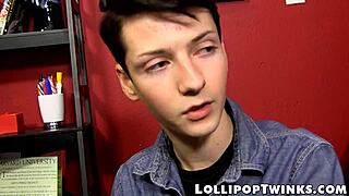 Robbie anthony slides his big cock in skinny twinks asshole