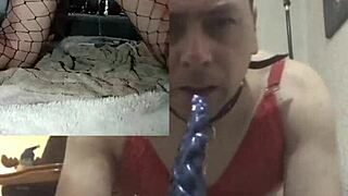 usando mis dos dildos pulpos a dos camaras