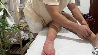 Damn, real massage on married Latina patient in private room!