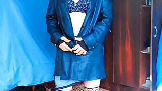 Ragazzo bianco gay crossdresser sissy kitty con grosso culo balla sexy