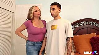 horny housewife fucks newcomer nina starr in wild action 😈