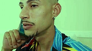 Man Checks Into Hotel Room To Fuck Guys From App!