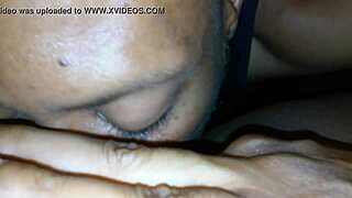 She Requested Pussy Eating In Homemade Scene